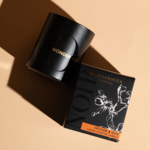 WONDERWICK-Noir-Vetiver & Oud Glass Candle